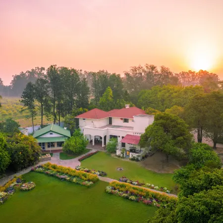 Citrus County, Hoshiarpur, amã Stays & Trails