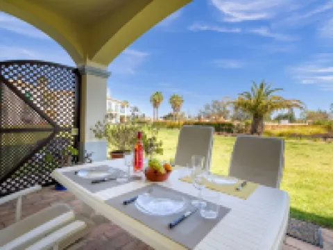 61B Gramacho Apartment IN THE Heart OF Gramacho Hotels in Estombar