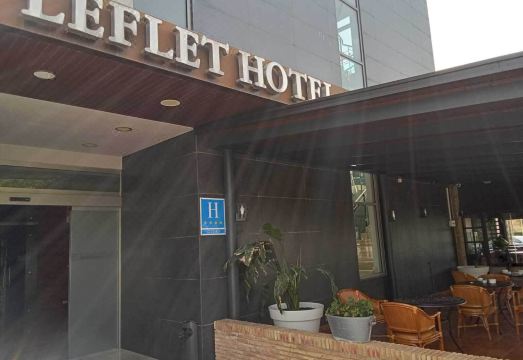 호텔 레플렛 산루카르