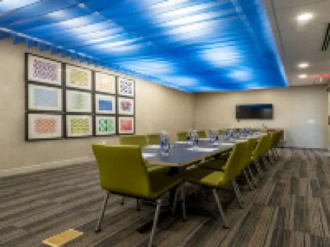 ホリデイ イン エクスプレス & スイーツ マリオン by IHG マクドウェルのホテル