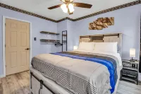 Charming 3-Br House in lovely Buffalo with AC, WiFi & Free Parking Richardson Olmsted Campus附近的飯店