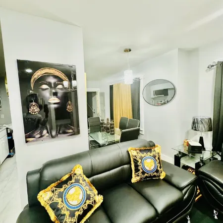 Newly Beautiful  renovated first floor apartment getaway