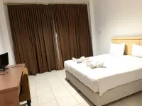 GRAND ROYAL TALIWANG HOTEL Hotels in Beru
