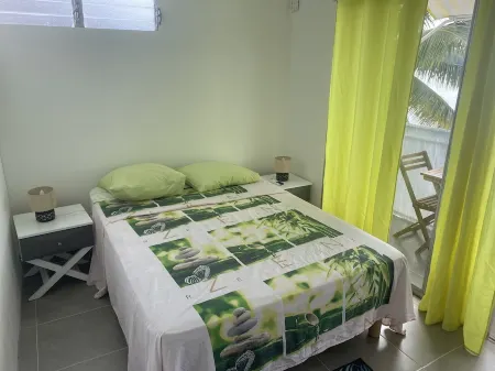 Superb, spacious apartment with sea view.