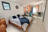 House with ocean view and jacuzzi 10 minutes from the beach