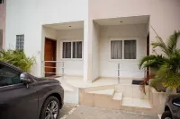 Beautiful and Secured 3 bedroom Townhouse For Rental at East Legon. Hotels in Adjiringanor