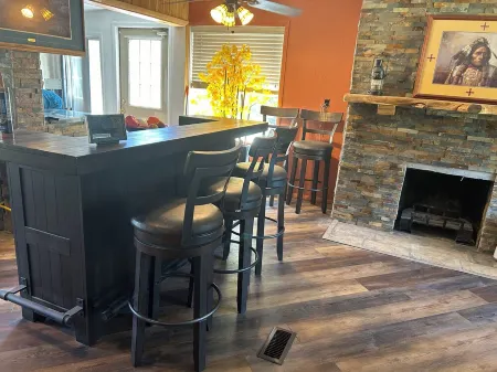 2 bedroom Cabin 199.00 per night