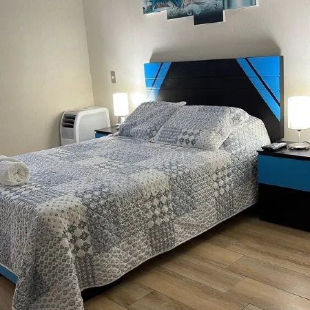 “Sea View Apartment: Near Airport. Air,C. Free Parking