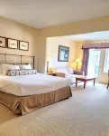 A lovely two-bedroom condo in Carriage Hills sleeps 8 persons