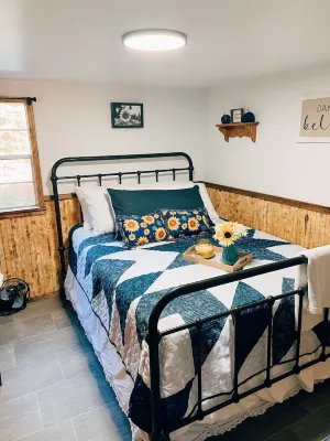 Whistling Holler Cabins "Jessie's Patch"