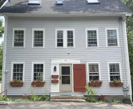 Rockport Home with Beautiful Ocean Views Отели рядом с достопримечательностью «Motif #1»