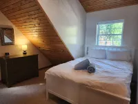 The Cottage at Hubbard Lake Hotels in Hubbard Lake