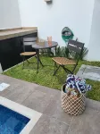 Bright 3 Bedroom Home w/ Private Pool.