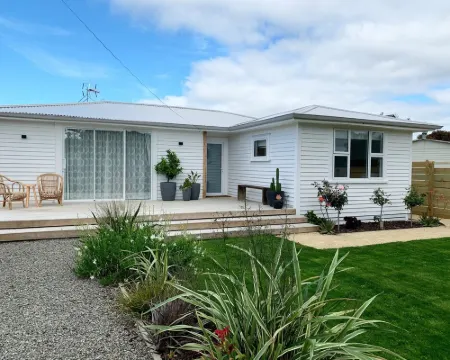 The Little White Bach Hotels in Martinborough