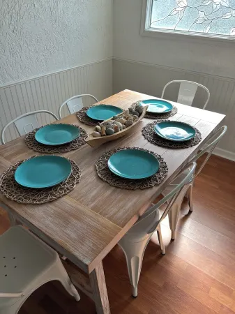 The Salty Mermaid-Rockport, TX 3-walking distance to pier, music, food+ big yard