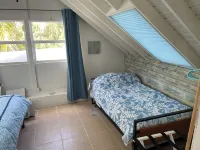 Tranquility Blue: Private island experience. 20 yards from ocean. Hotels in Moxey Town