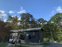 BEAUTIFUL LOG CABIN NEAR NEW RIVER HIKING STARGAZING WIFI NICE COUPLES RETREAT