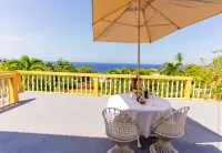 12 Guests Included in Price!  Includes: Ocean View, Pool & Other Amenities