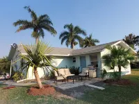 Beautiful, cozy, clean & fresh house on a canal with private ramp, spce to moore
