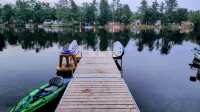 Classic Maine Cabin, Private Waterfront Easy Access to Nearby Amenities