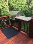 Country in the City Newly Renovated 3 Bedroom 5 Bed Vacation Rental