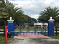 Pet friendly Cottage with Pool on Horse Farm, EV Charger, near Chi, WEC