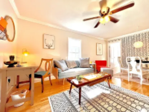 Wine and Wedding Mountain Getaway at Arborview - 5 minutes from Downtown