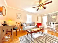 Wine and Wedding Mountain Getaway at Arborview - 5 minutes from Downtown