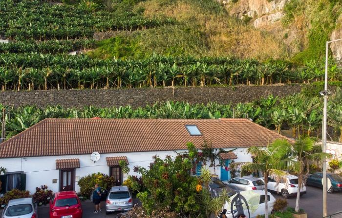 Farol Studio, One step away from the ocean
