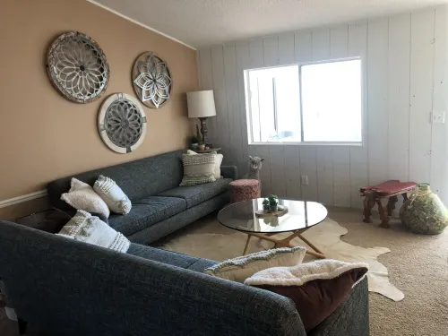 Secluded home in the Joshua Tree Forest close to the Grand Canyon West Skywalk Hotels in Meadview