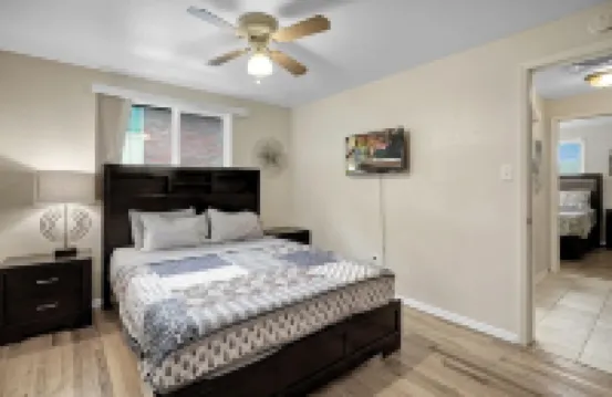 Large 2 bedroom home with HUGE Yard * Easy Access