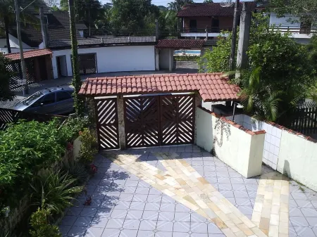 TOWNHOUSE 4 SUITES WIFI AIR CONDITION. PARADISE GUARATUBA CONDOMINIUM COSTA DO SOL Отели рядом с достопримечательностью «Foz do Rio Guaratuba»