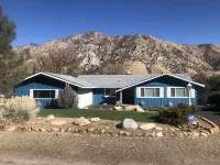 River Rock Retreat Hotels near Isabella Lake