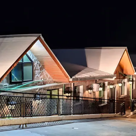 Royal Serviced Cottages