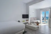Flaskos Suites