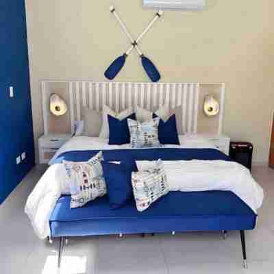 Fanta Sea: Luxe Villa, Pool, 4 Min Drive to Beach Rooms