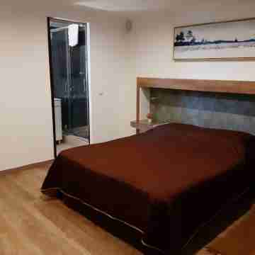 Villa Maça-huge villa perfect for families in 3acre farm near Quinta do Lago Rooms