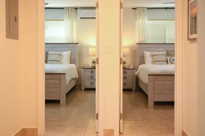 Newly Remodeled Hillside Unit at the Hideaways