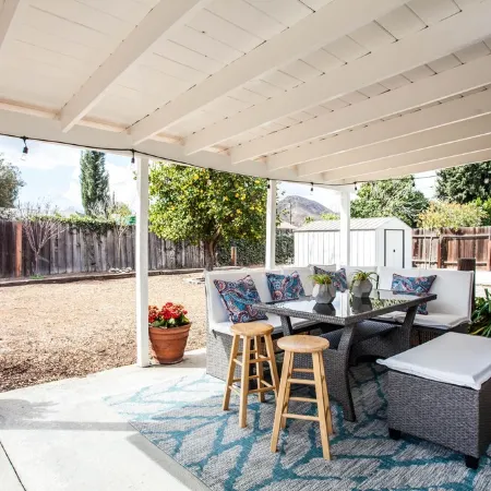 Modern Newbury Park Home| Netflix| Quiet| Safe| Meticulously Clean