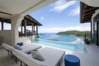 Las Catalinas-Casa Chameleon's neighbor perfect for large groups, amazing views