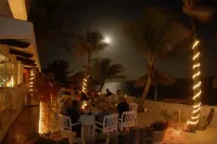 Beachfront Condo, Direct Ocean View, Half Moon Bay - Akumal