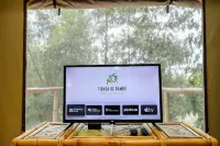 WAVEFRONT BAMBOO GLAMPING PARADISE