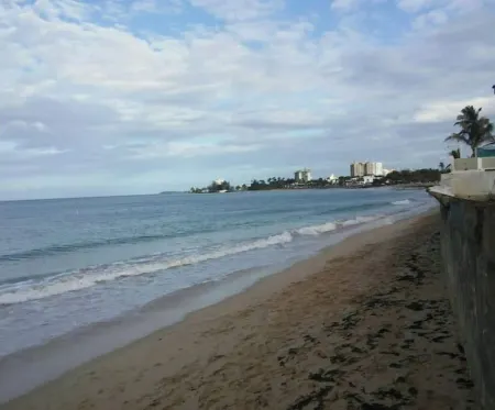 Stay as a tourist & feel as a local; Beach & Loiza st. strip, everything near!