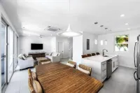 White Coral Luxury Townhouse #4