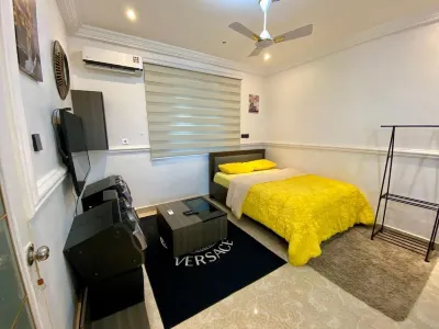 Lovely Studio Apartment Unit With Hot Bath Tub and Kitchen Hotels near Nana's House