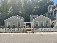 Cozy Michigan City Cottage #1 Các khách sạn gần Indiana Dunes National Park Mount Baldy