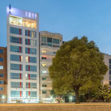 Tryp by Wyndham Mexico City World Trade Center Area Hotels near Blue Stadium