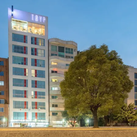 Tryp by Wyndham Mexico City World Trade Center Area Отели рядом с достопримечательностью «Чапультепекский дворец»