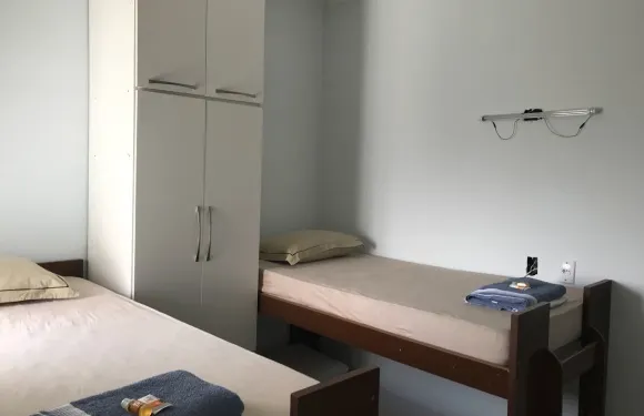 迪米納斯火車青年旅舍