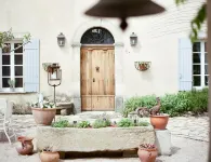 Les Carmes and Spa Hotels in Le Thor